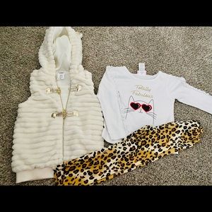 Girls 4t, 3 piece set.